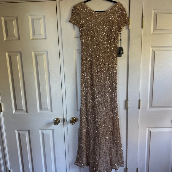 NWT Adrianna Papell Gold Sequin Full Length Gown - Picture 2 of 16